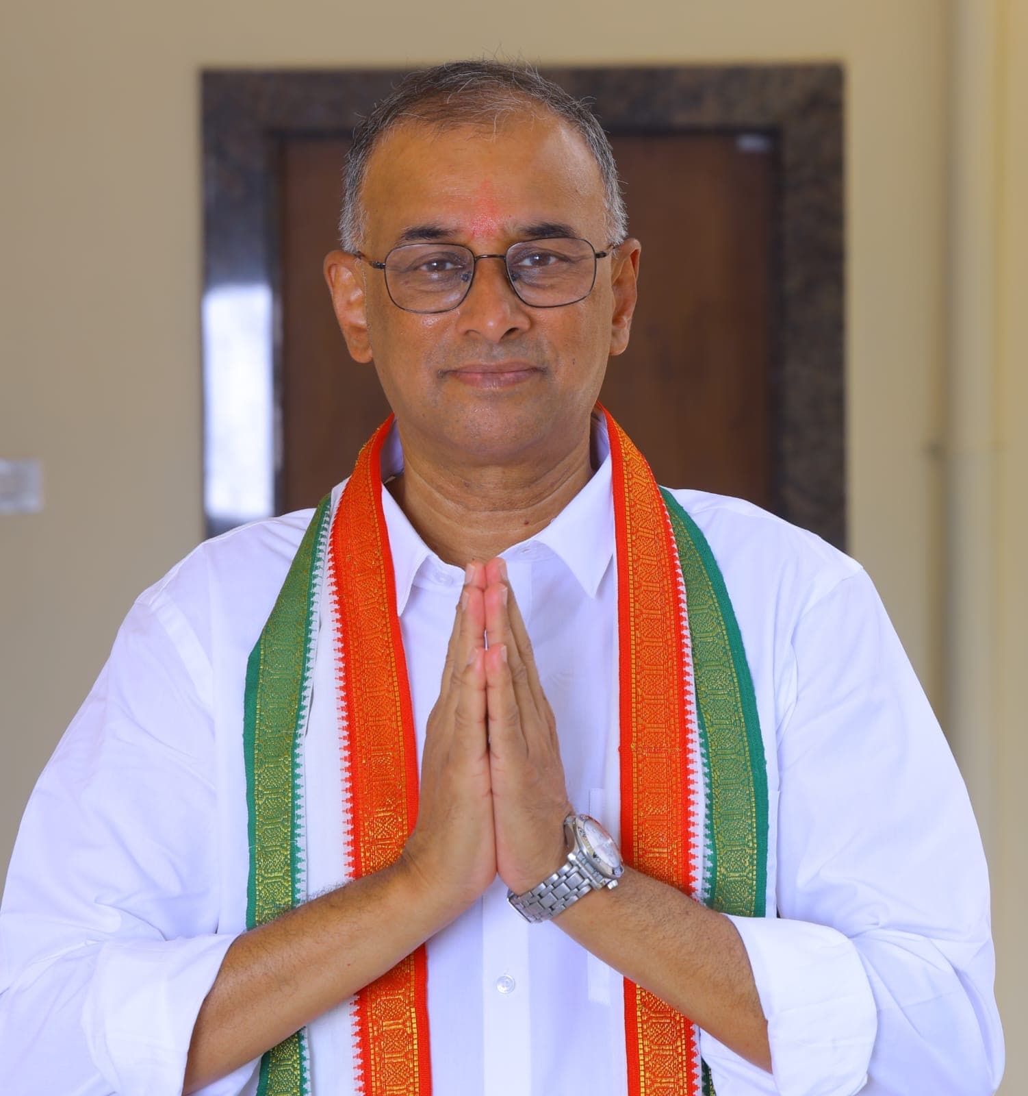 గణనాథుడి అశీస్సులతో ఆనందం వెల్లివిరియాలి: ఖమ్మం ఎంపీ రఘురాం రెడ్డి